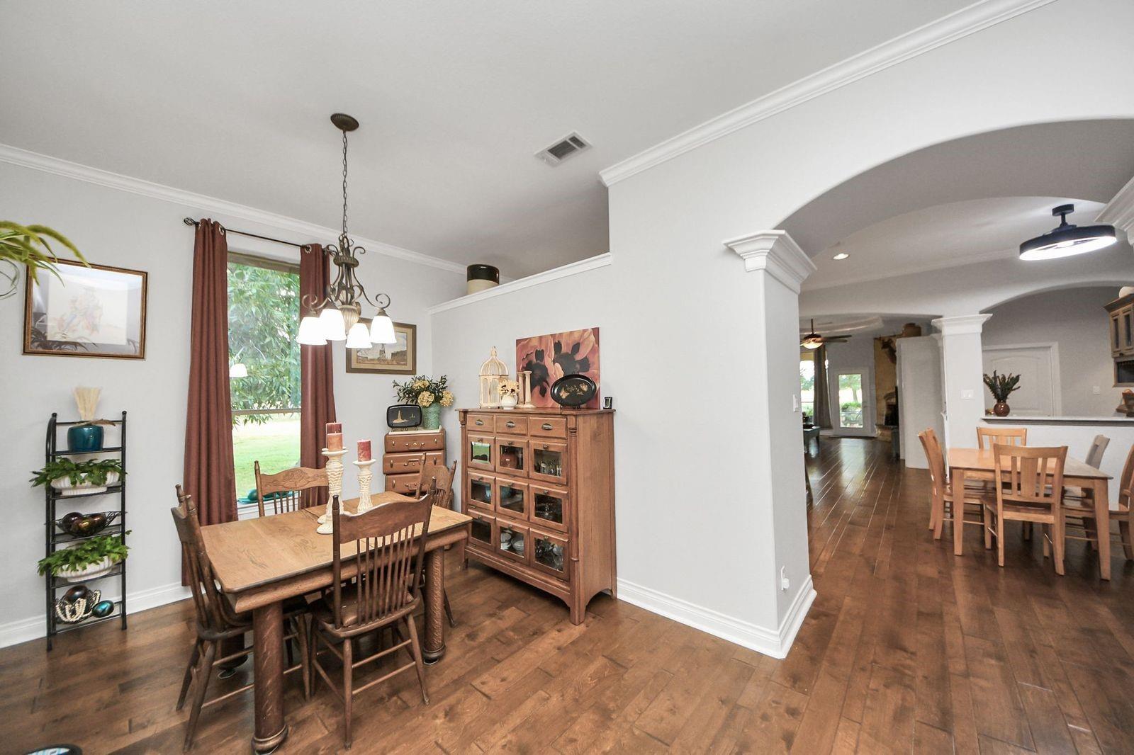 5360 Muske Lane, Pattison