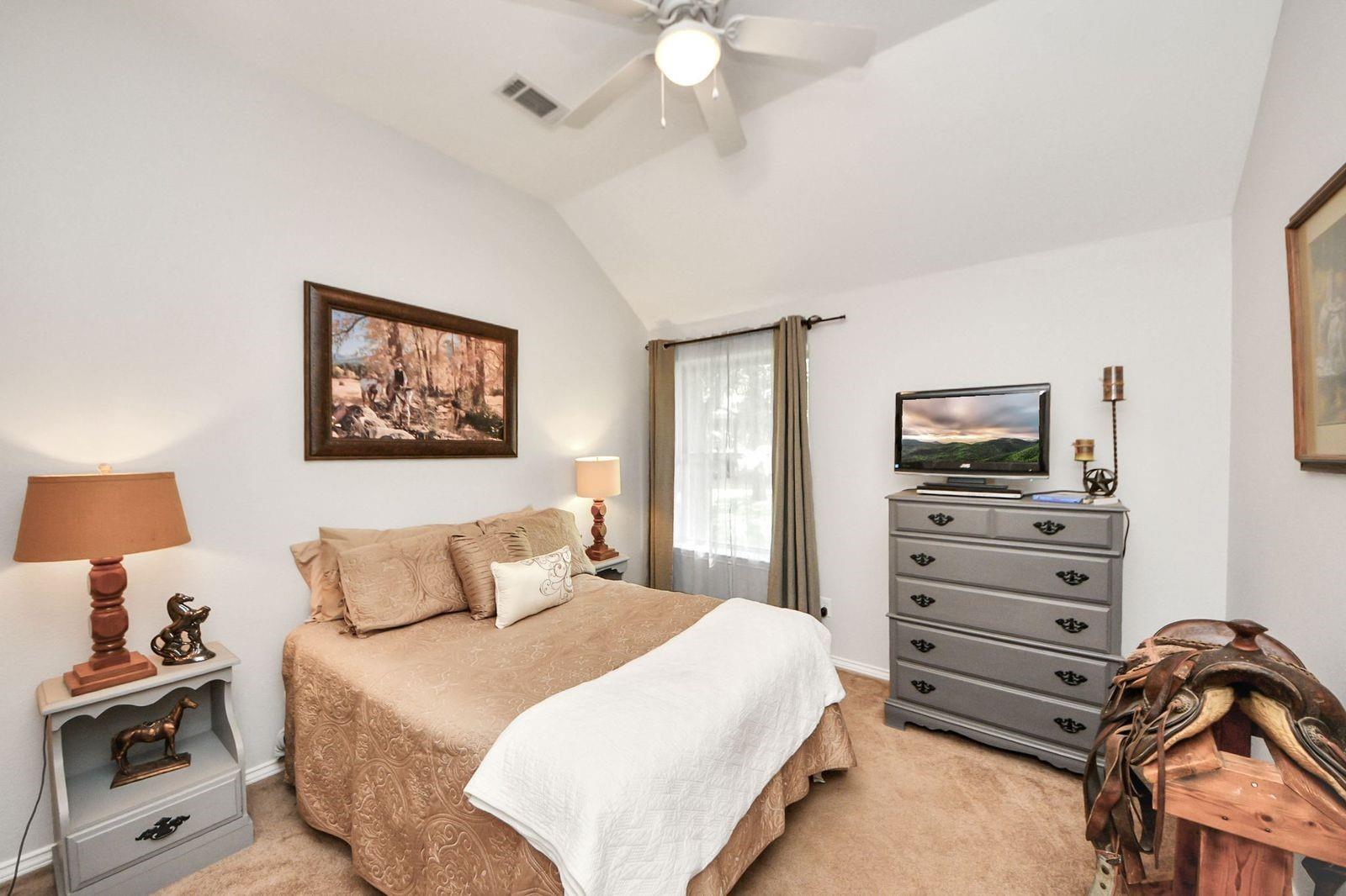 5360 Muske Lane, Pattison