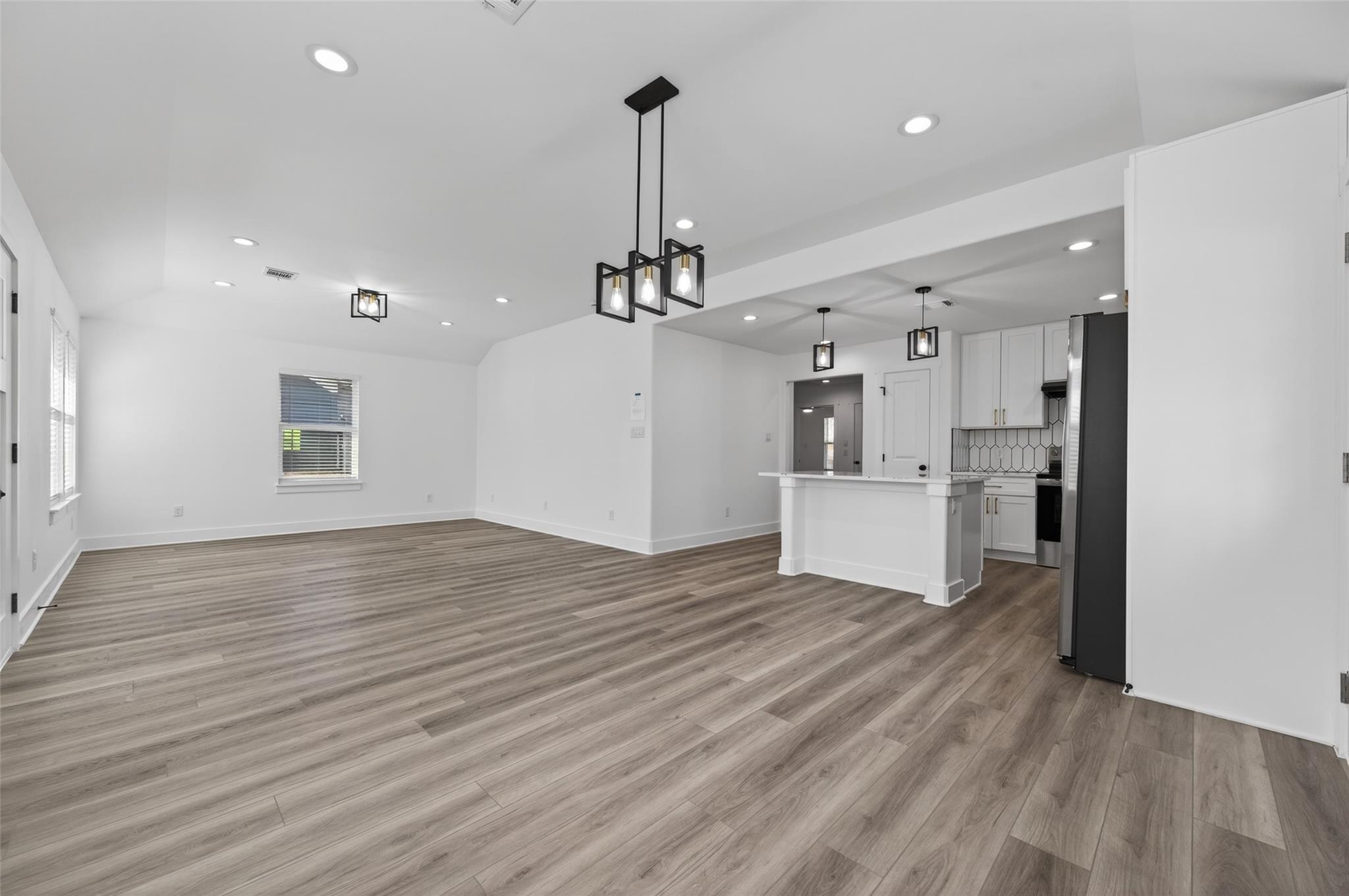 512 W Jefferson Street