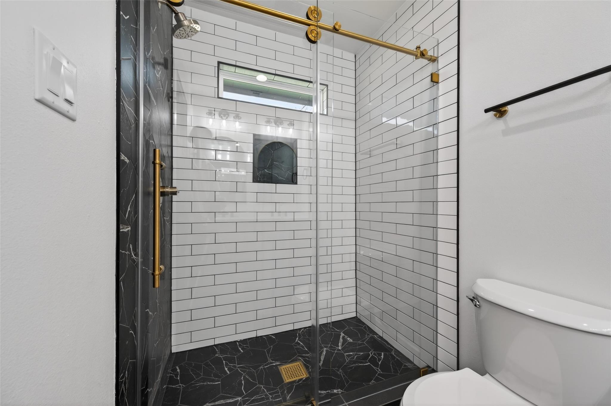 512 W Jefferson Street