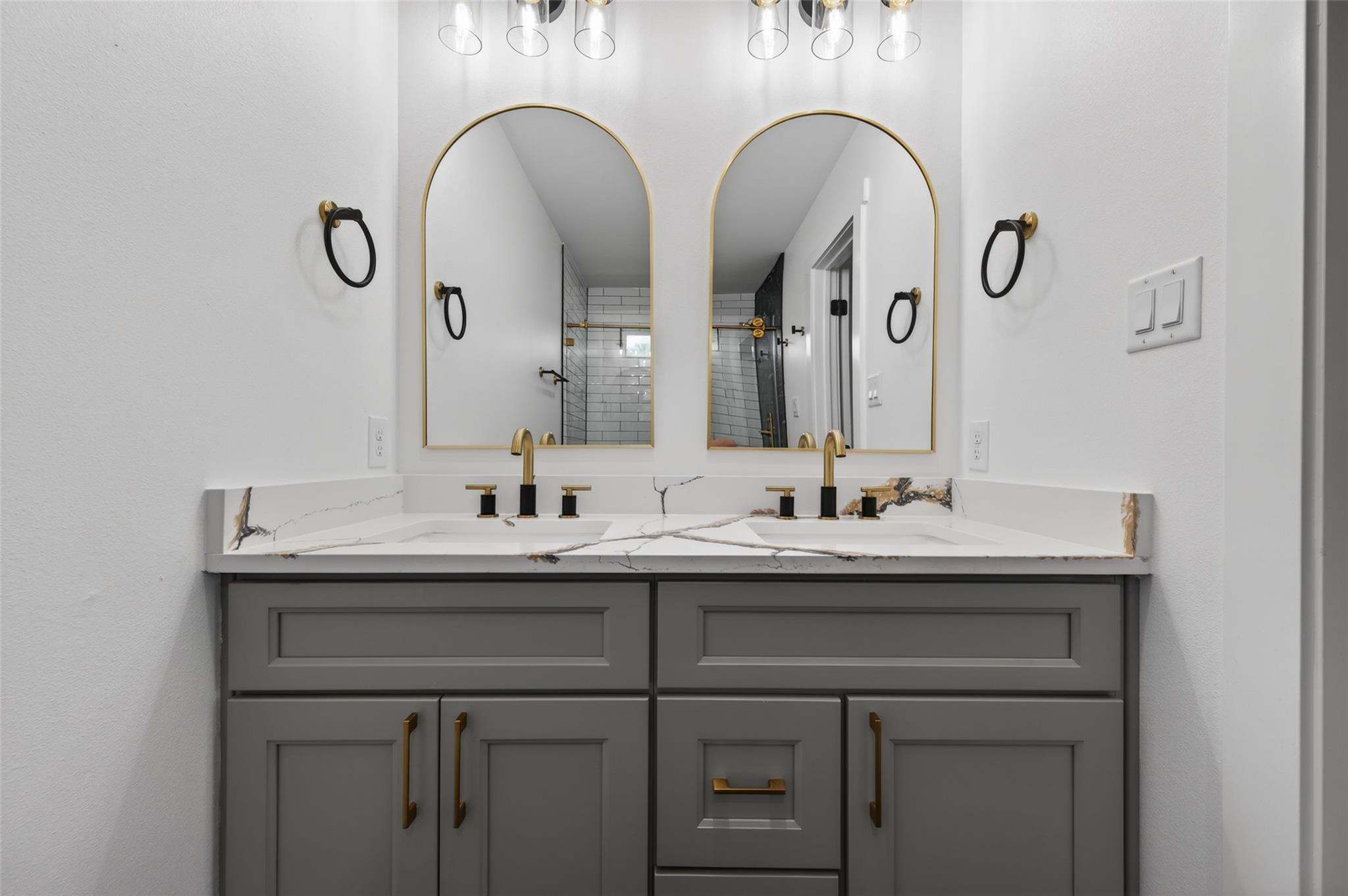 512 W Jefferson Street