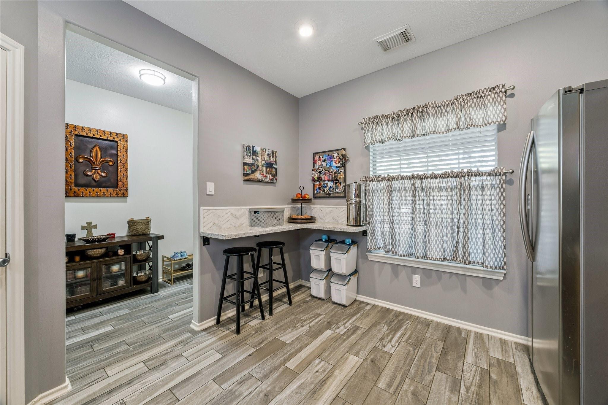 107 Rocky Cove Lane, Dickinson