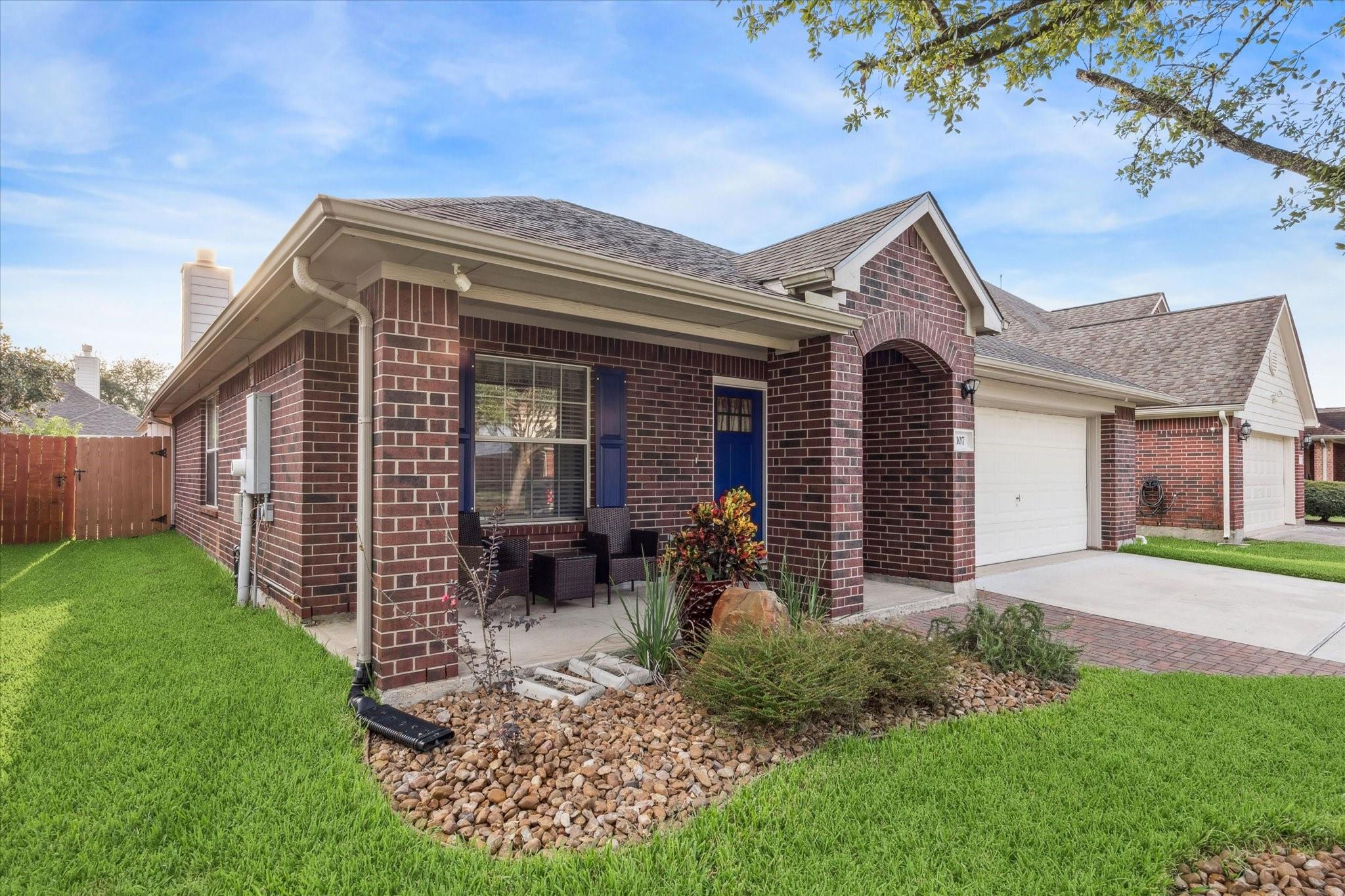 107 Rocky Cove Lane, Dickinson