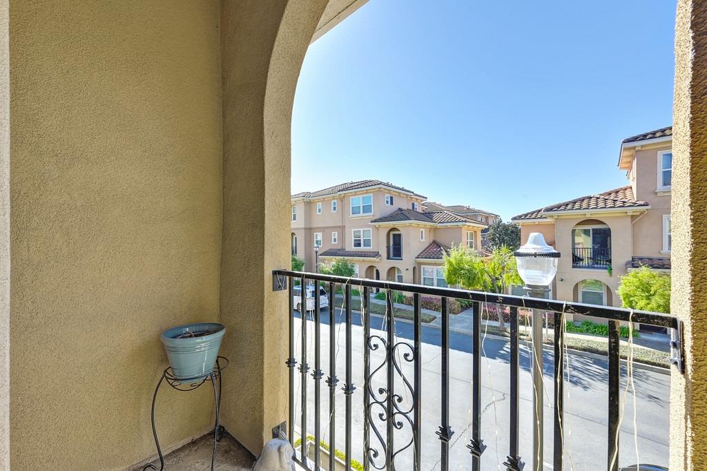 4800 Westlake Parkway 502