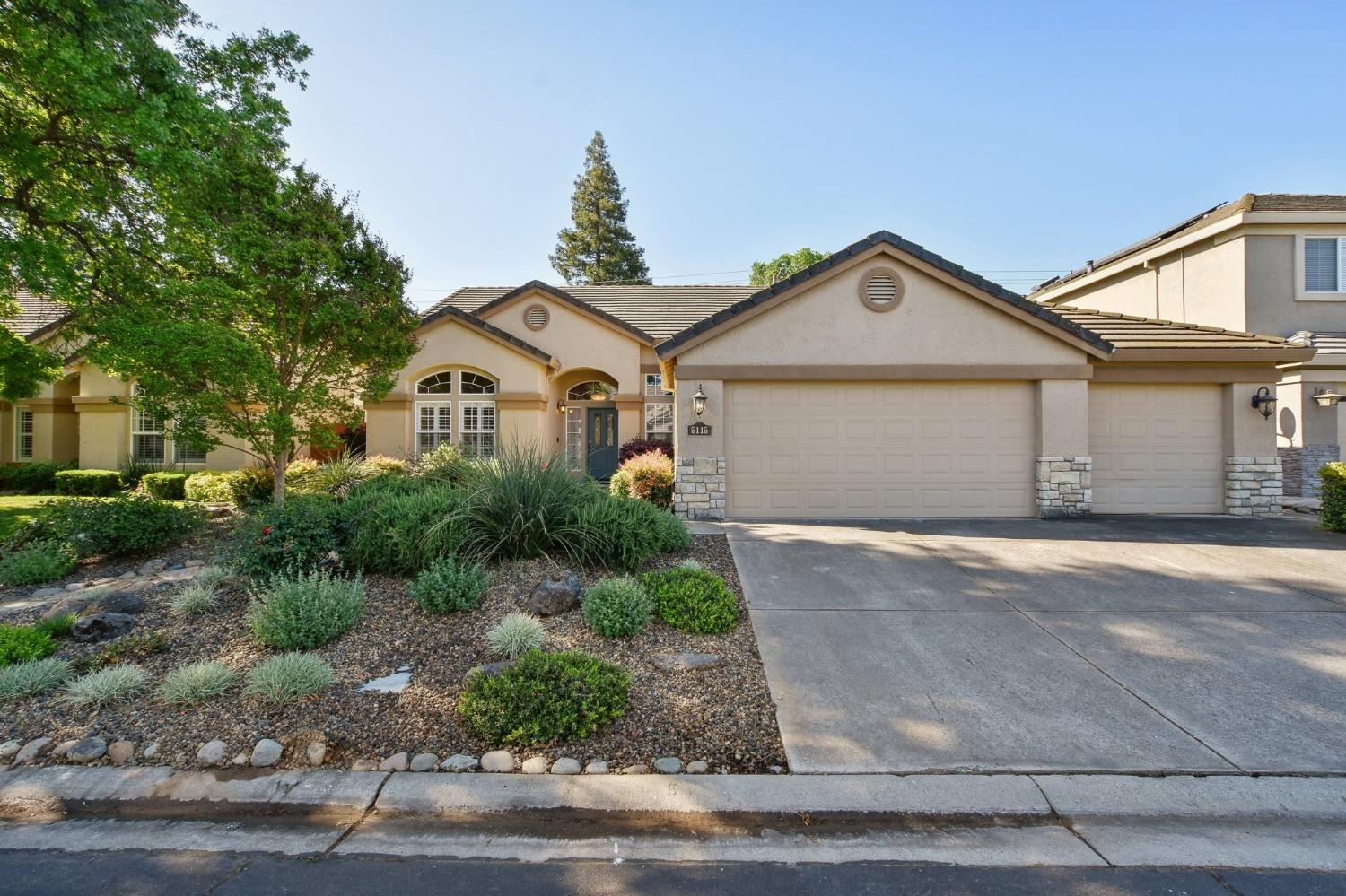 5115 Whisper Oaks Lane