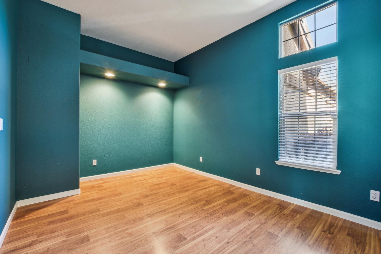 5115 Whisper Oaks Lane