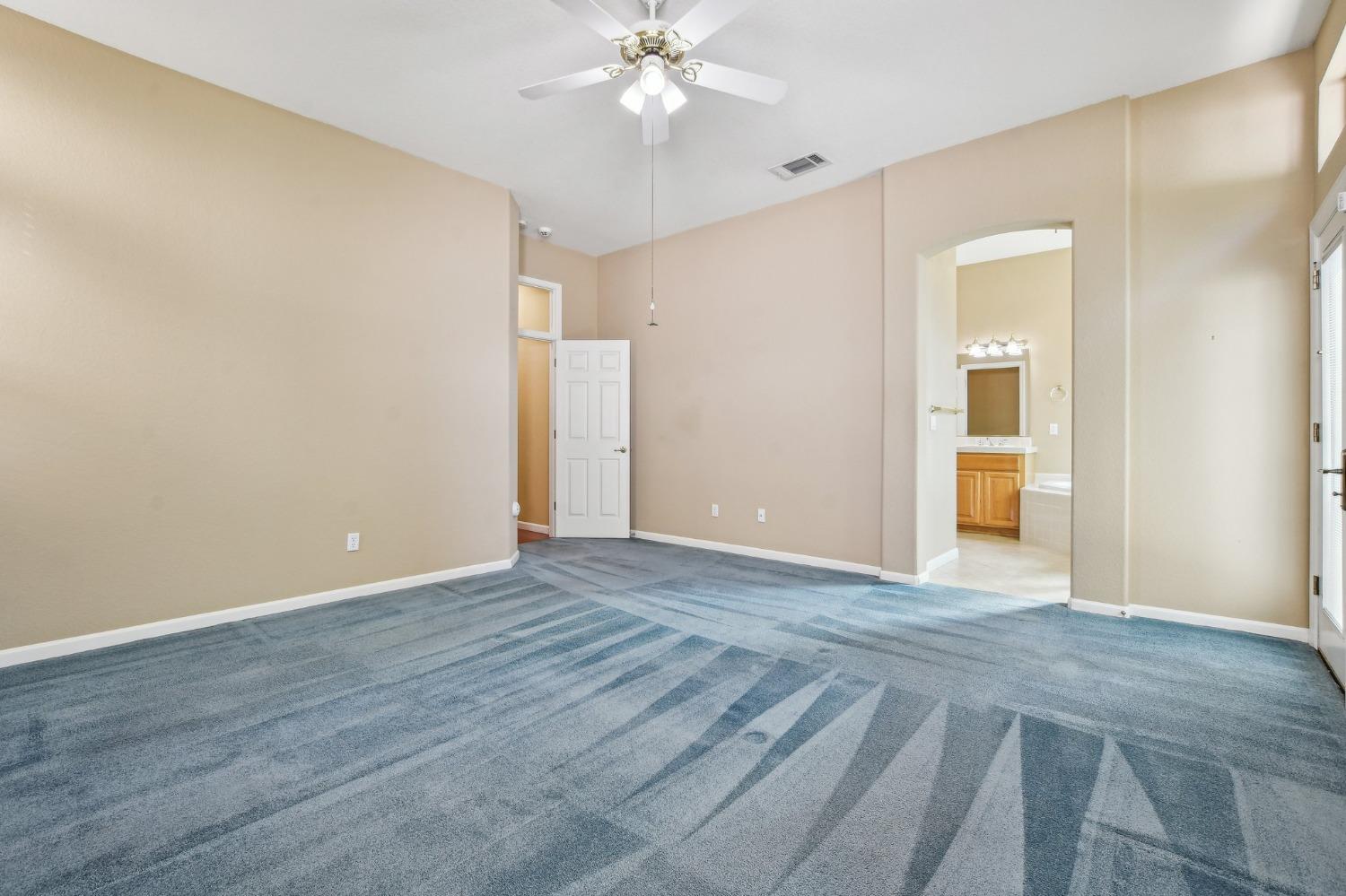 5115 Whisper Oaks Lane