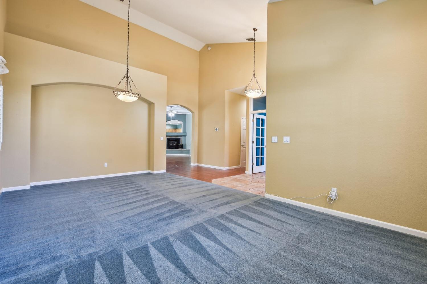 5115 Whisper Oaks Lane