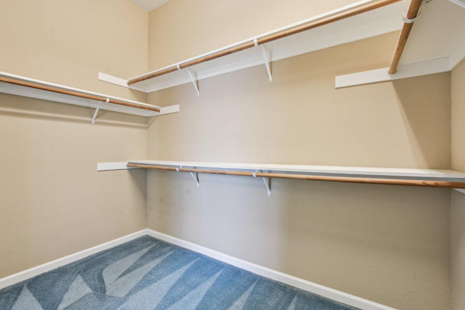 5115 Whisper Oaks Lane