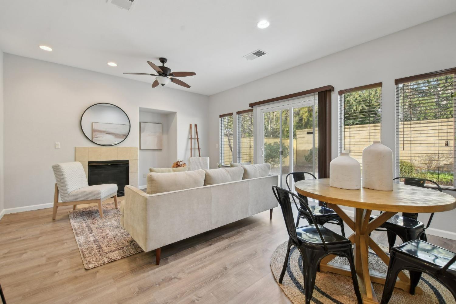 2960 Flora Springs Way