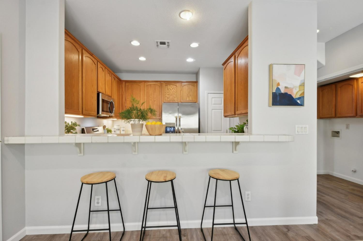 2960 Flora Springs Way