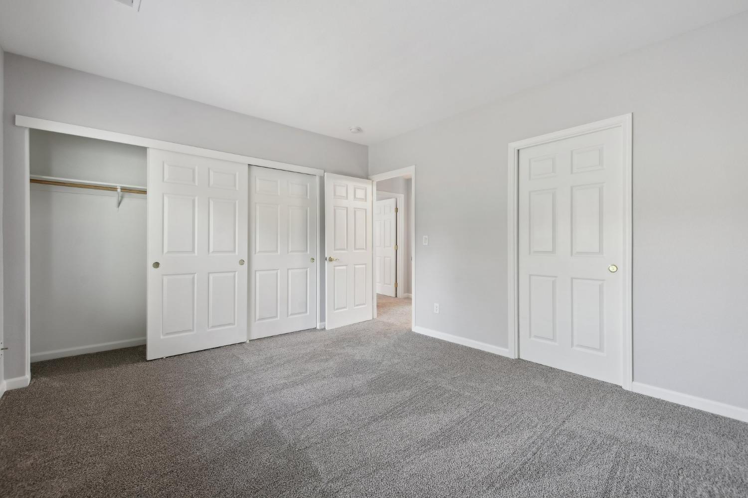 2960 Flora Springs Way