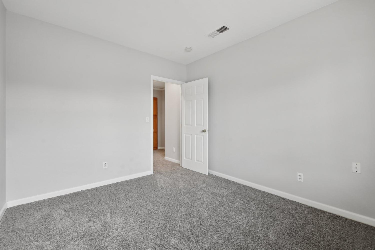 2960 Flora Springs Way