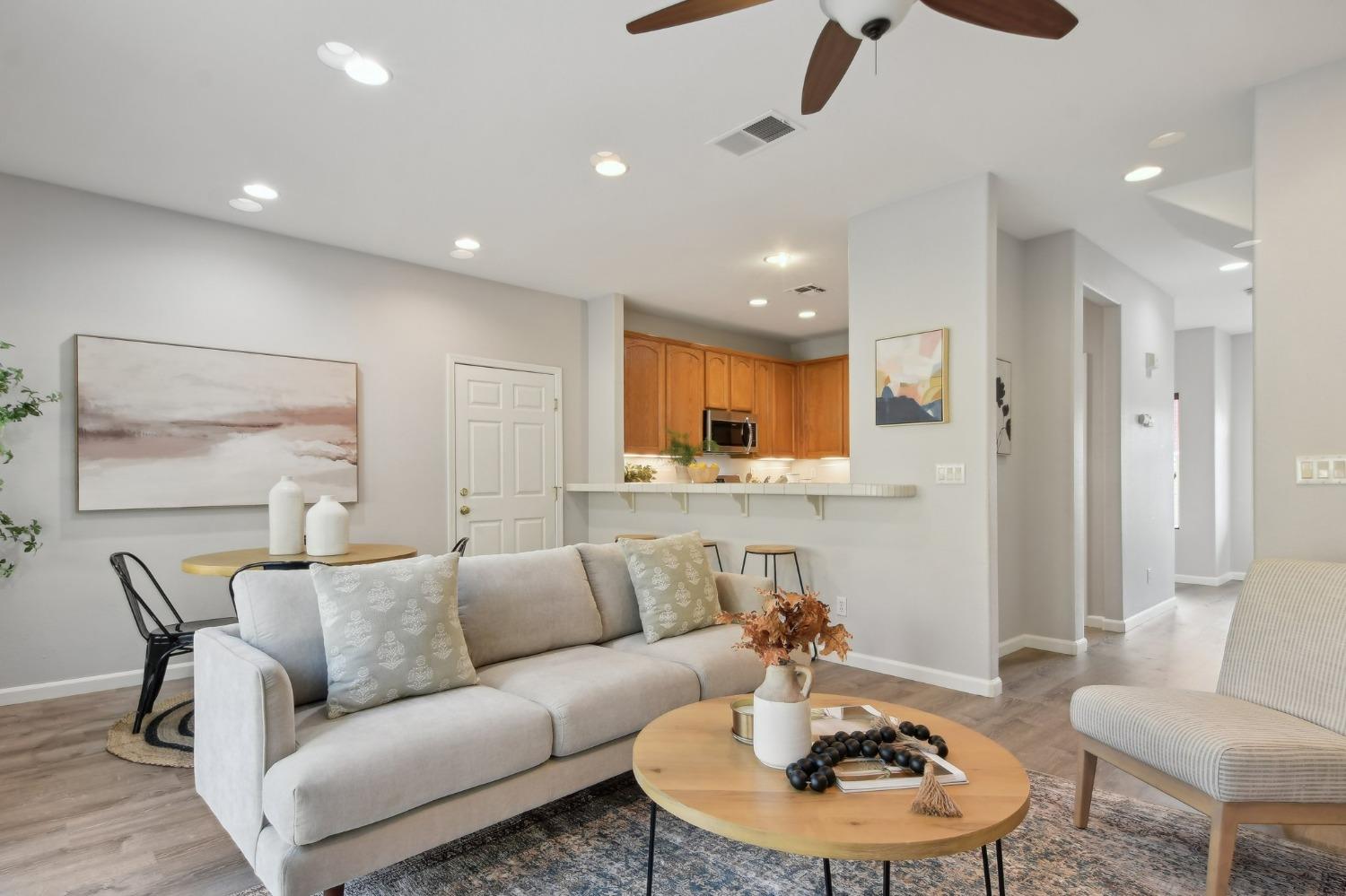 2960 Flora Springs Way