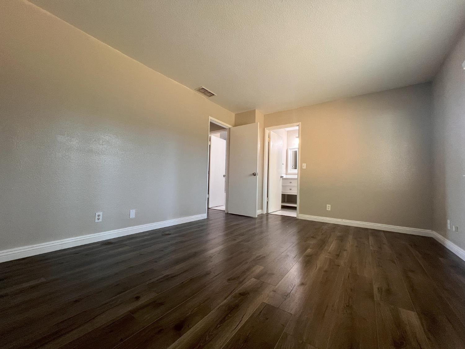 8685 Tiogawoods Drive