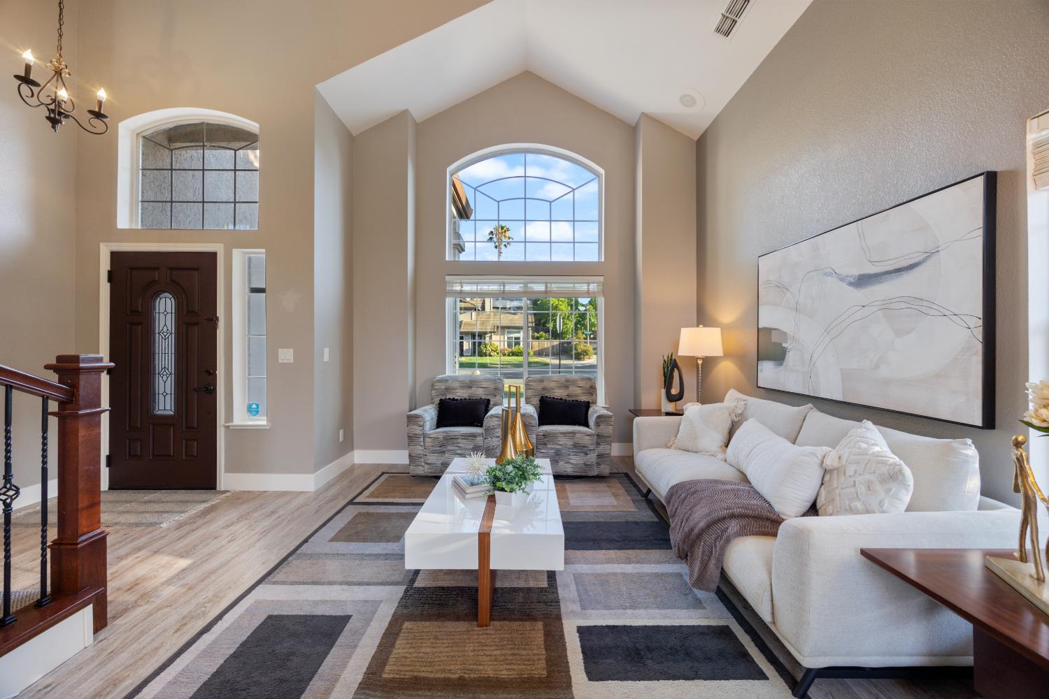 5401 Casa Grande Avenue