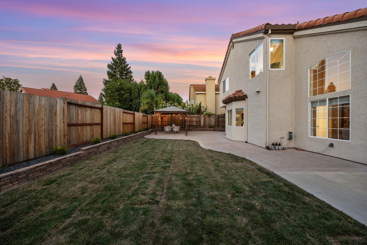 5401 Casa Grande Avenue