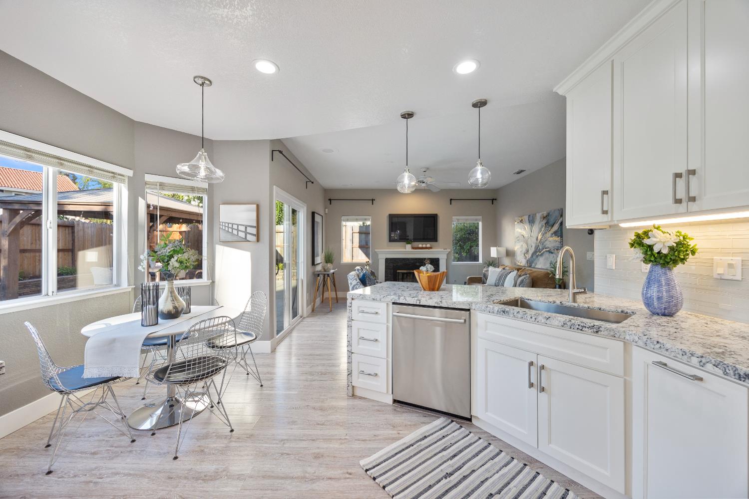 5401 Casa Grande Avenue