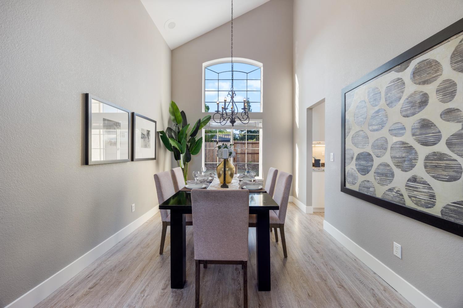 5401 Casa Grande Avenue