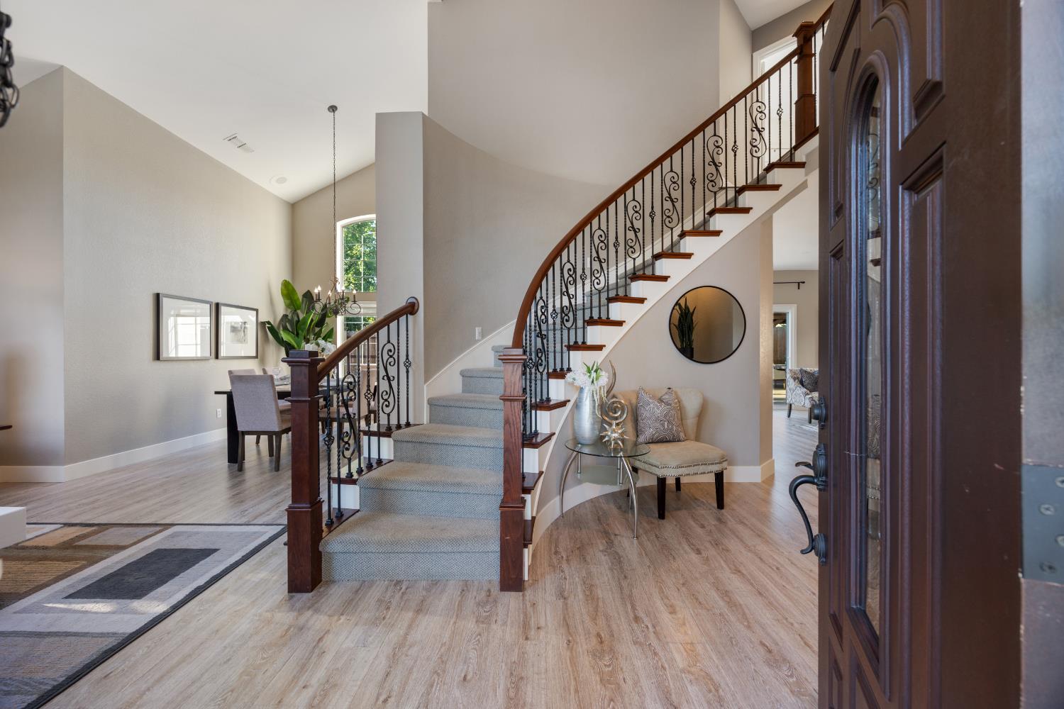 5401 Casa Grande Avenue