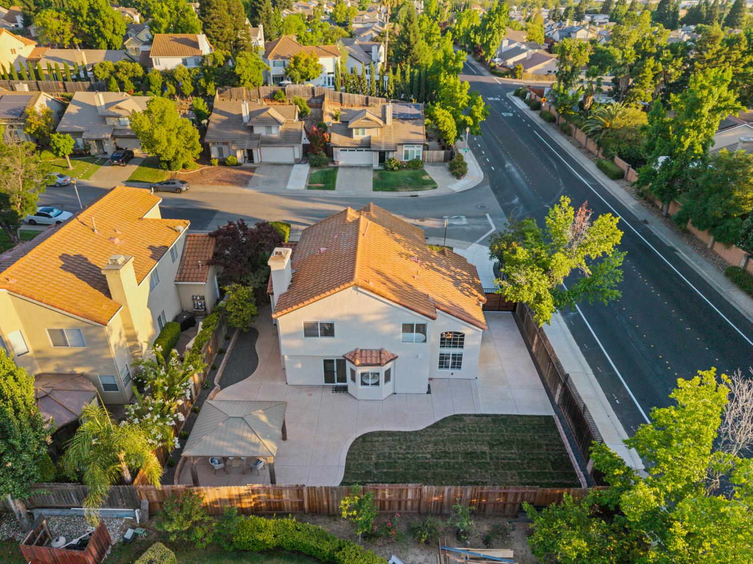 5401 Casa Grande Avenue