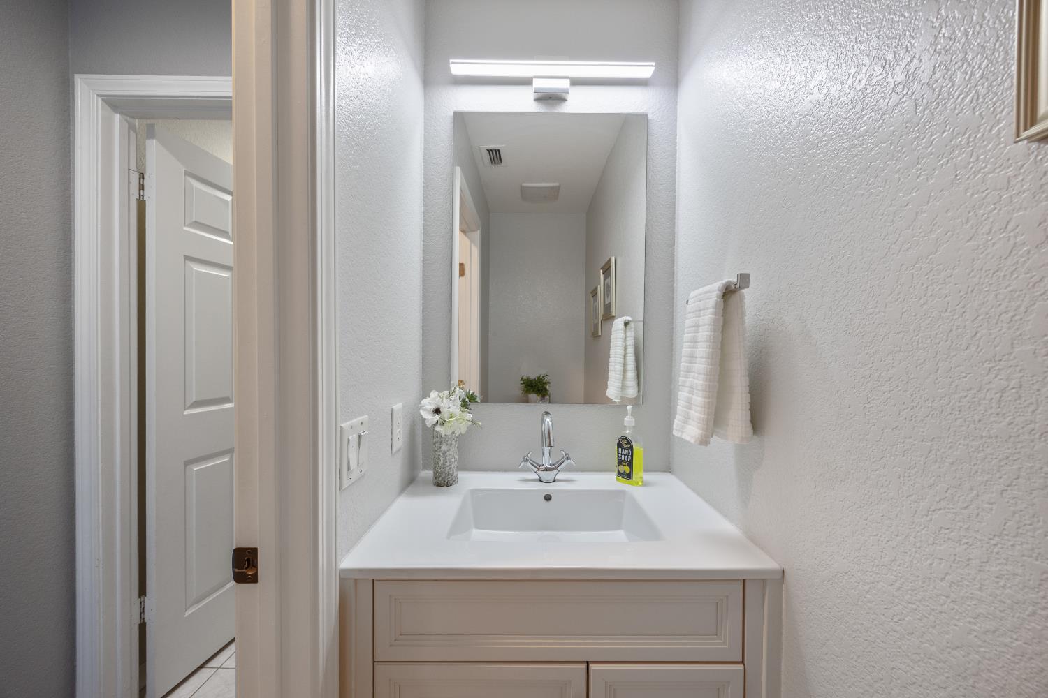 5401 Casa Grande Avenue