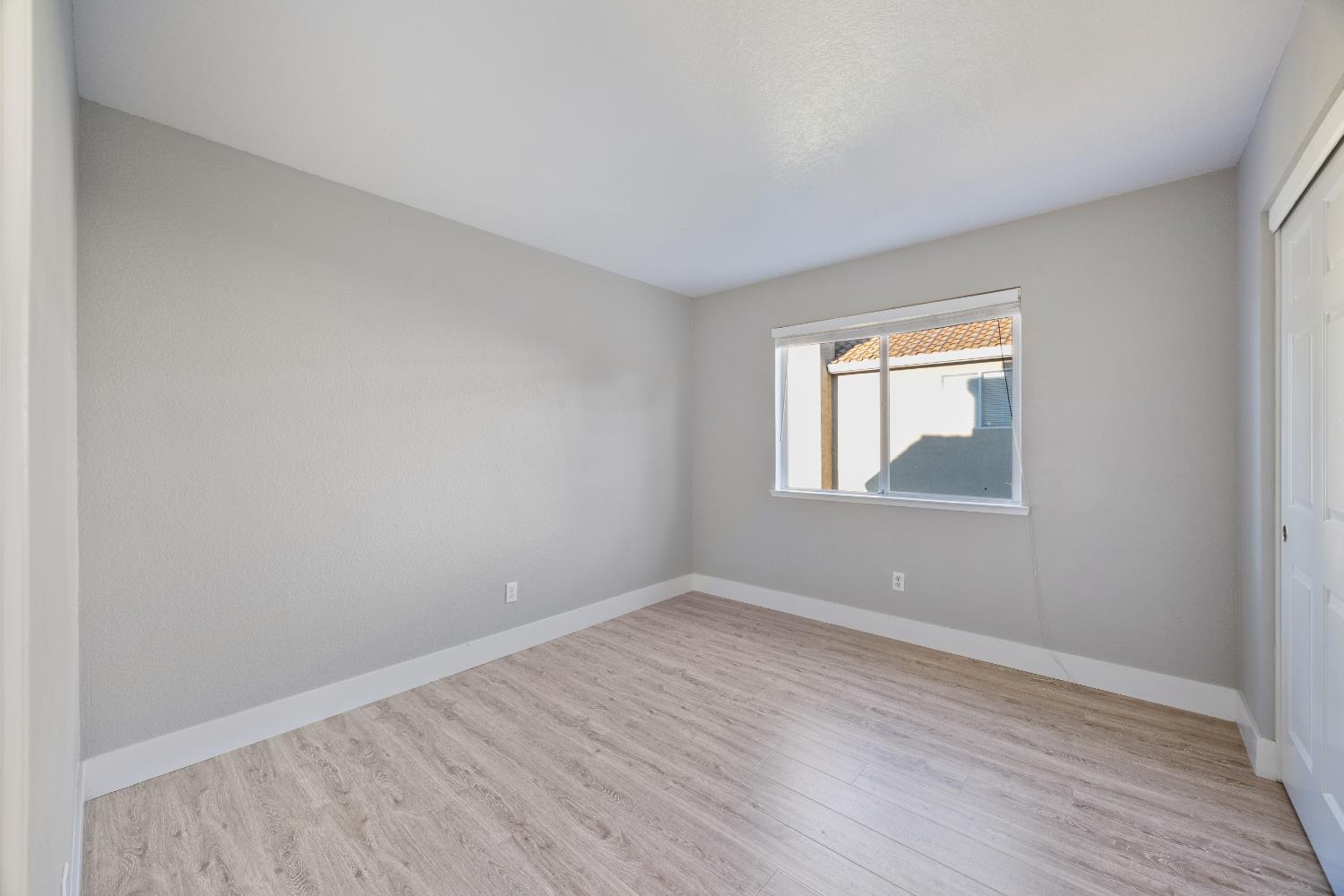 5401 Casa Grande Avenue