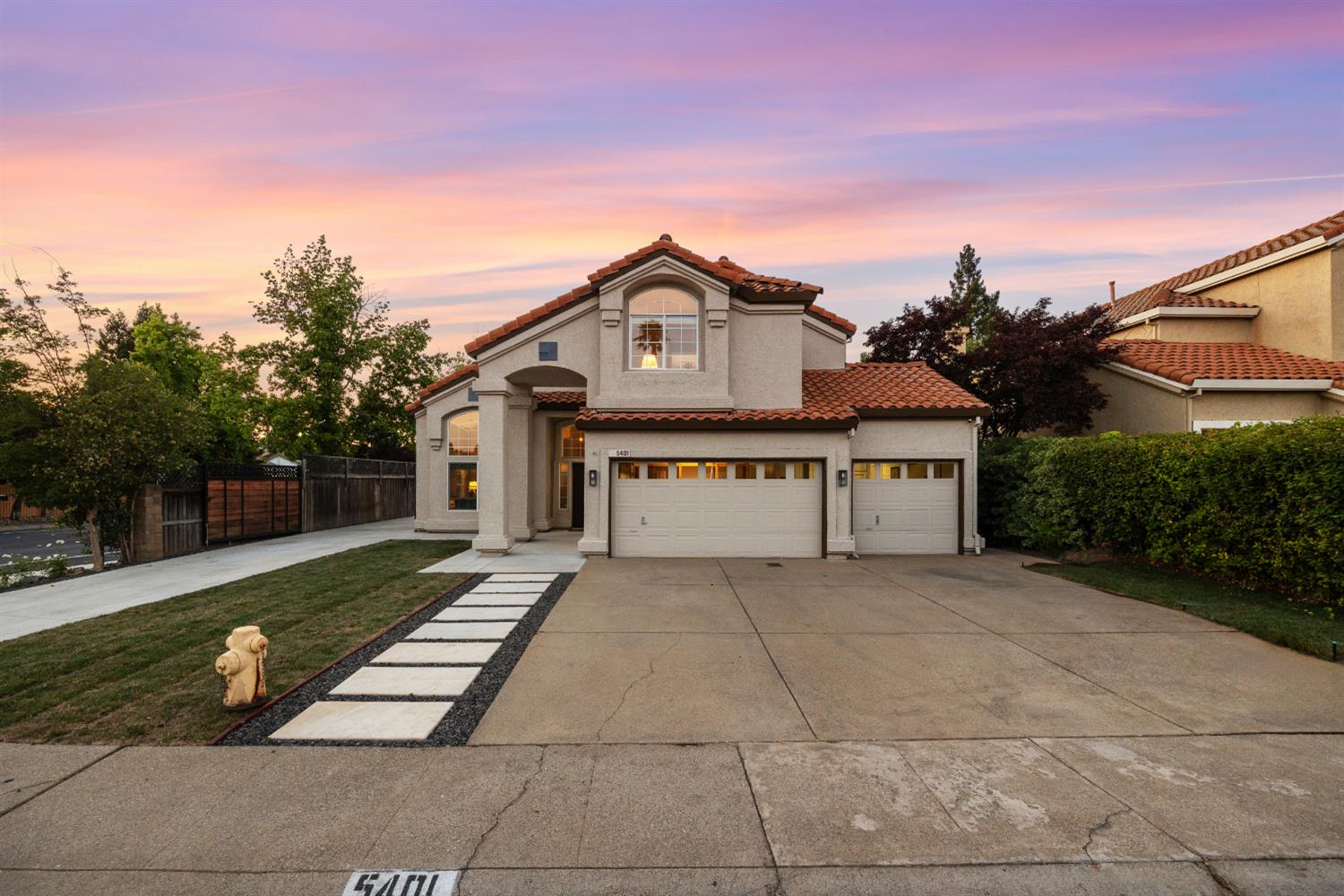 5401 Casa Grande Avenue