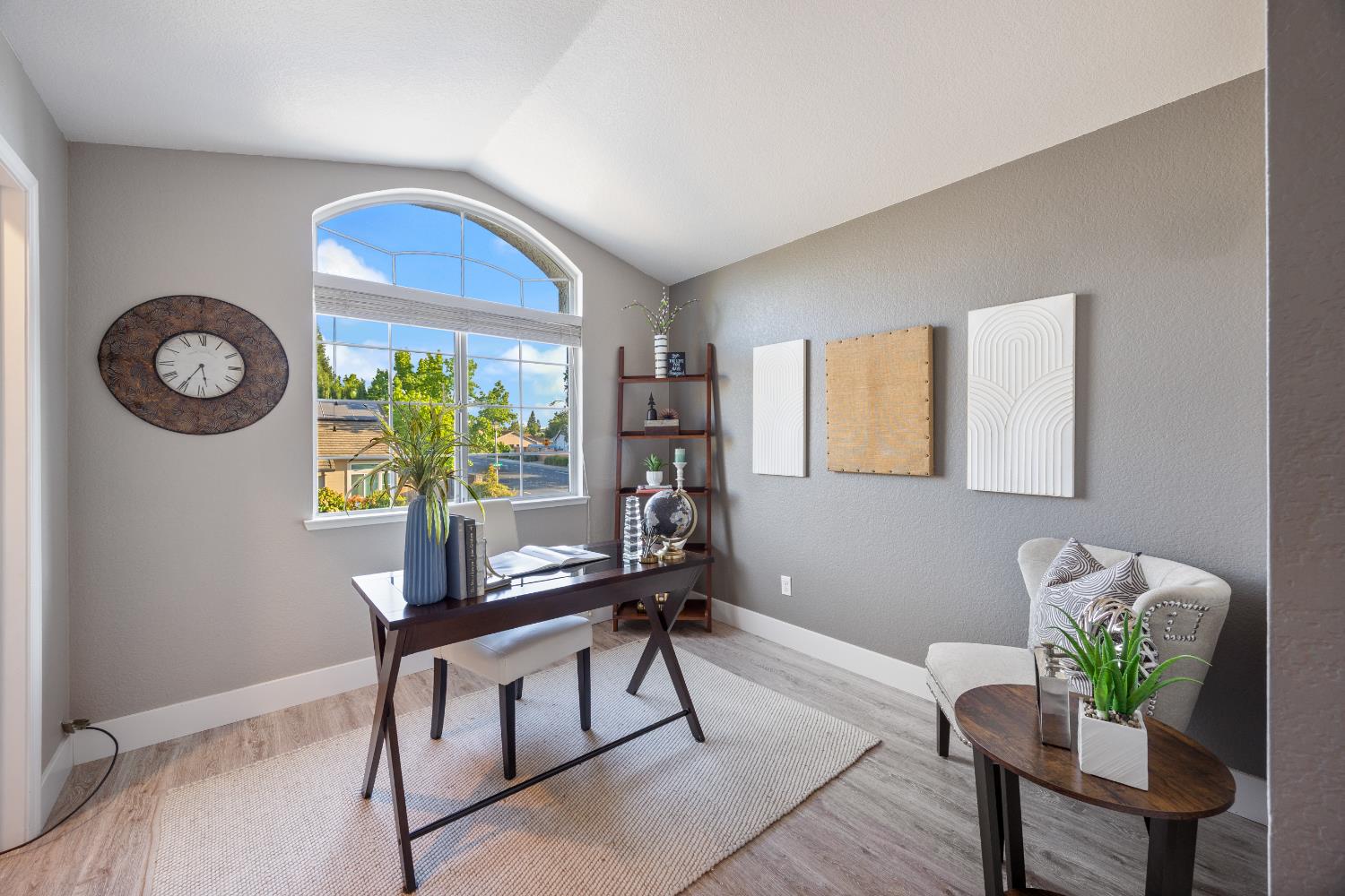 5401 Casa Grande Avenue