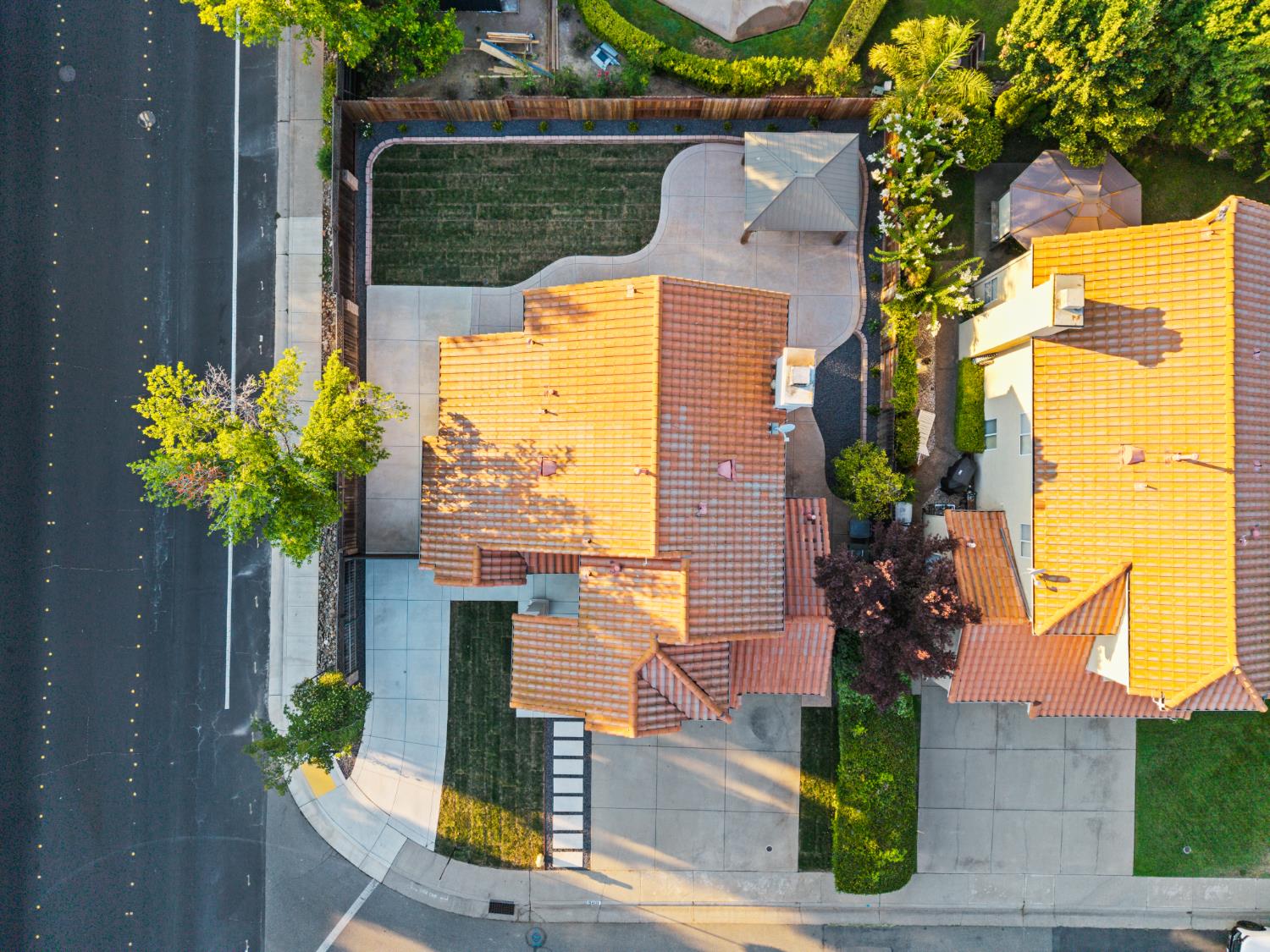 5401 Casa Grande Avenue