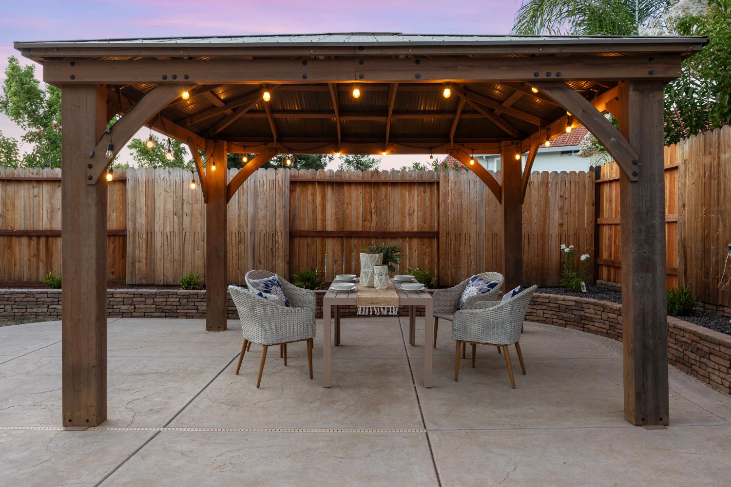 5401 Casa Grande Avenue