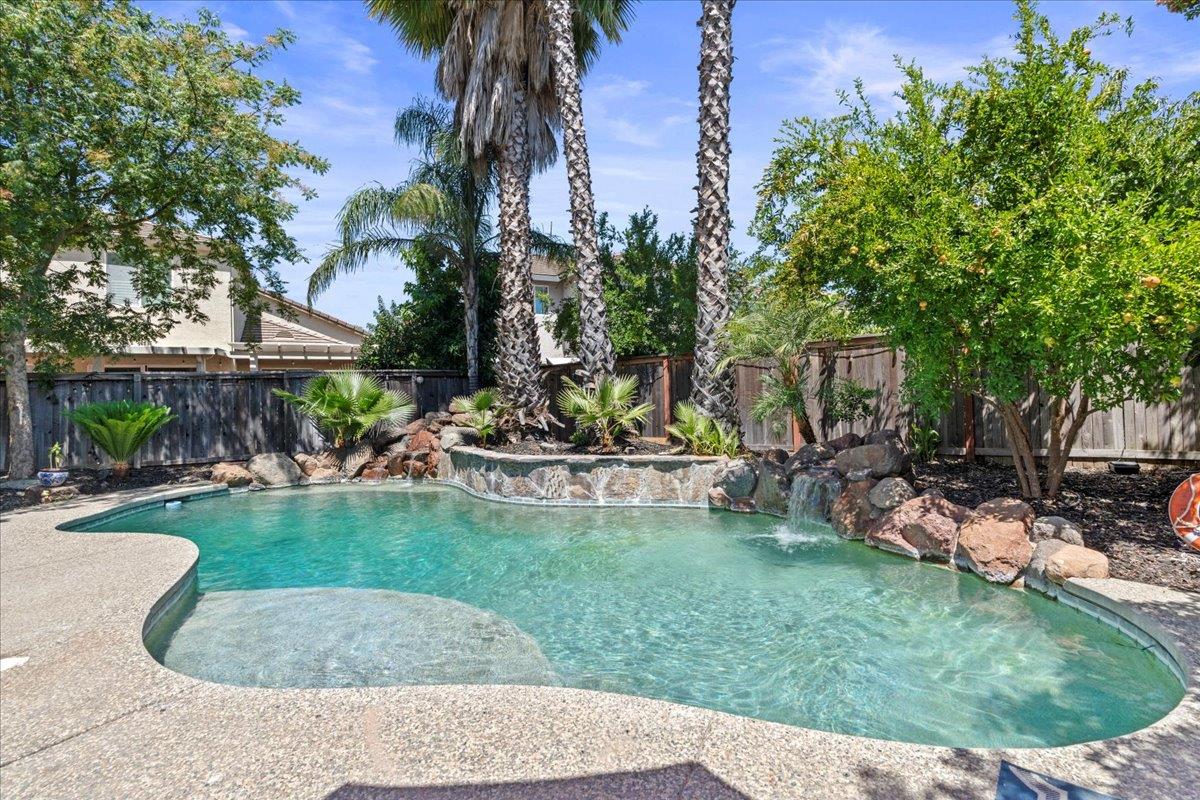 4860 Blackrock Drive