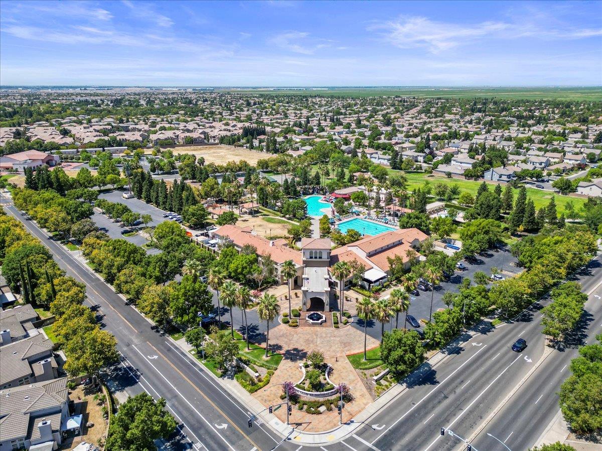 4860 Blackrock Drive