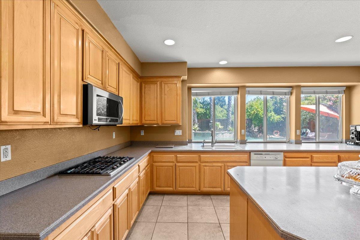 4860 Blackrock Drive