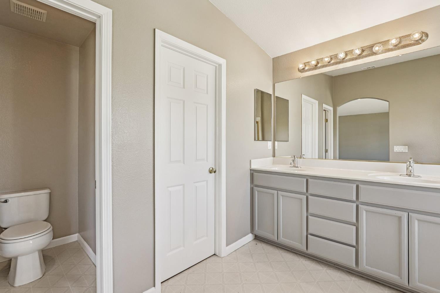 10599 Rubicon Avenue