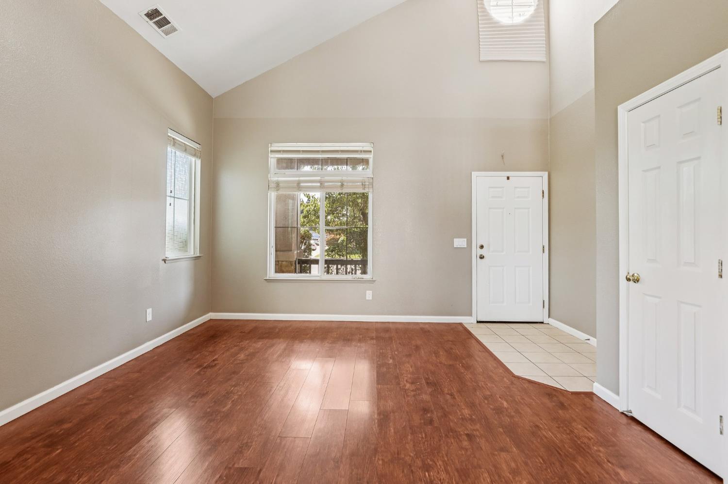 10599 Rubicon Avenue