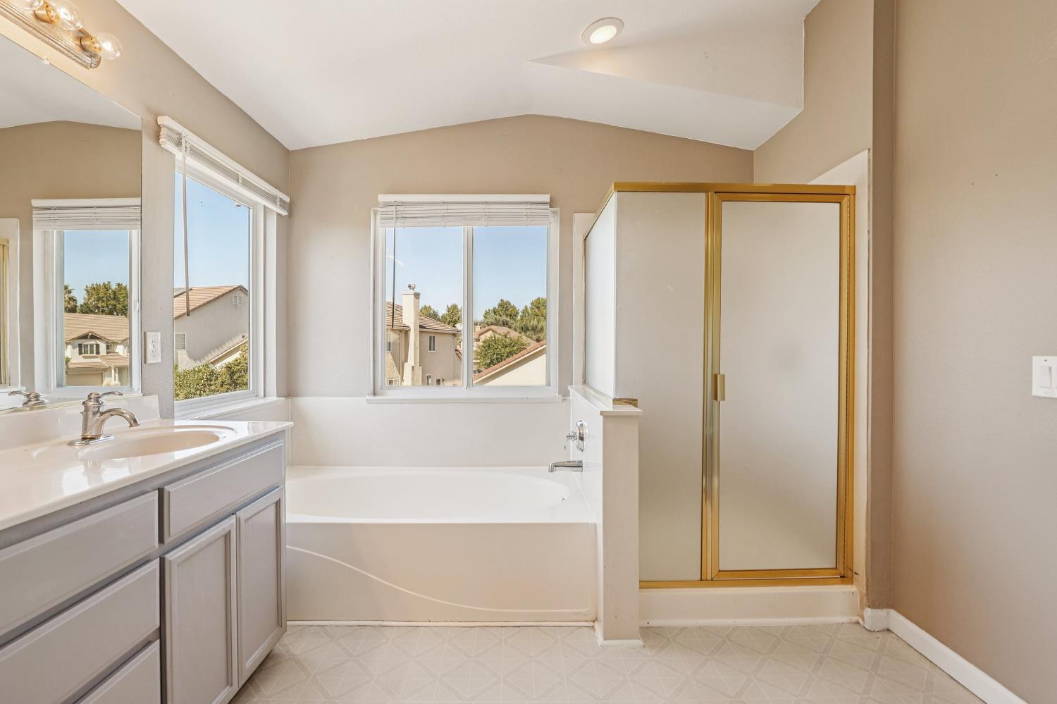 10599 Rubicon Avenue