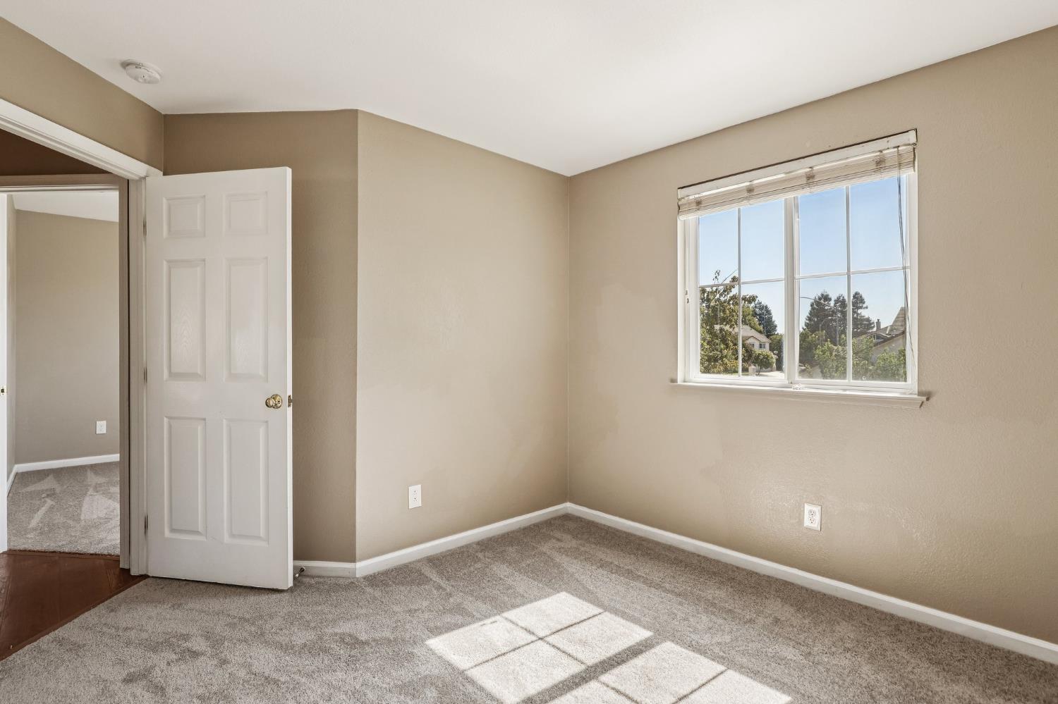 10599 Rubicon Avenue