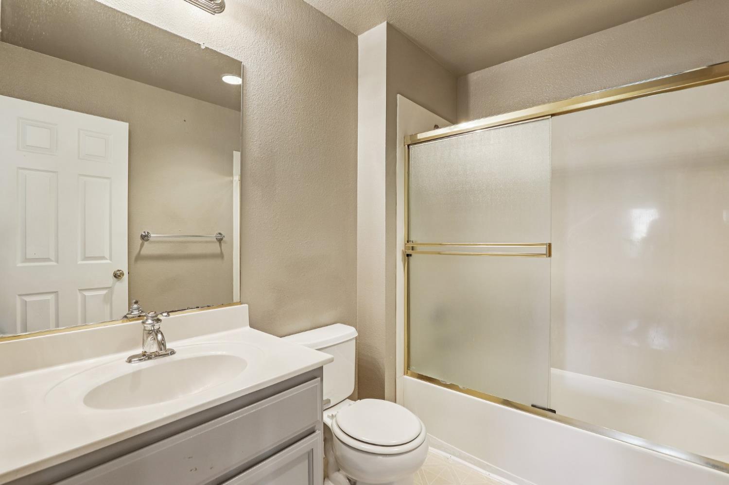 10599 Rubicon Avenue