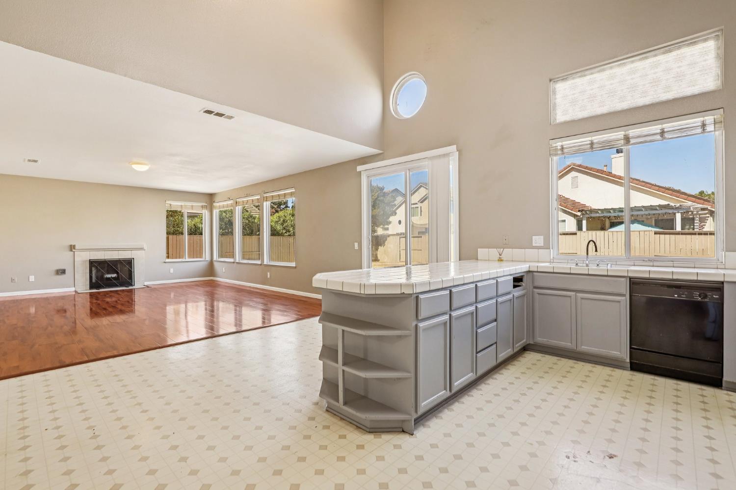 10599 Rubicon Avenue