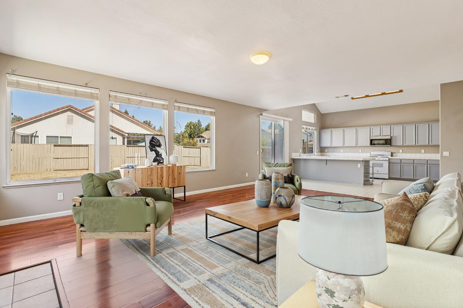 10599 Rubicon Avenue