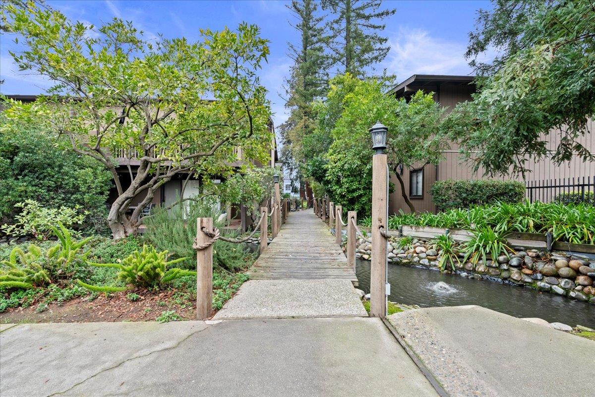 903 Fulton Avenue 407