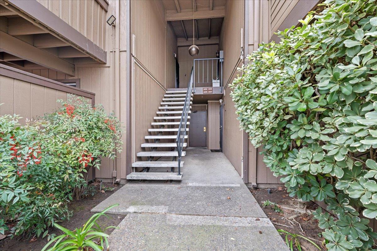 903 Fulton Avenue 407