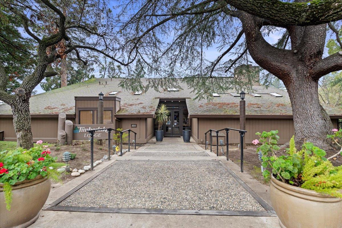 903 Fulton Avenue 407