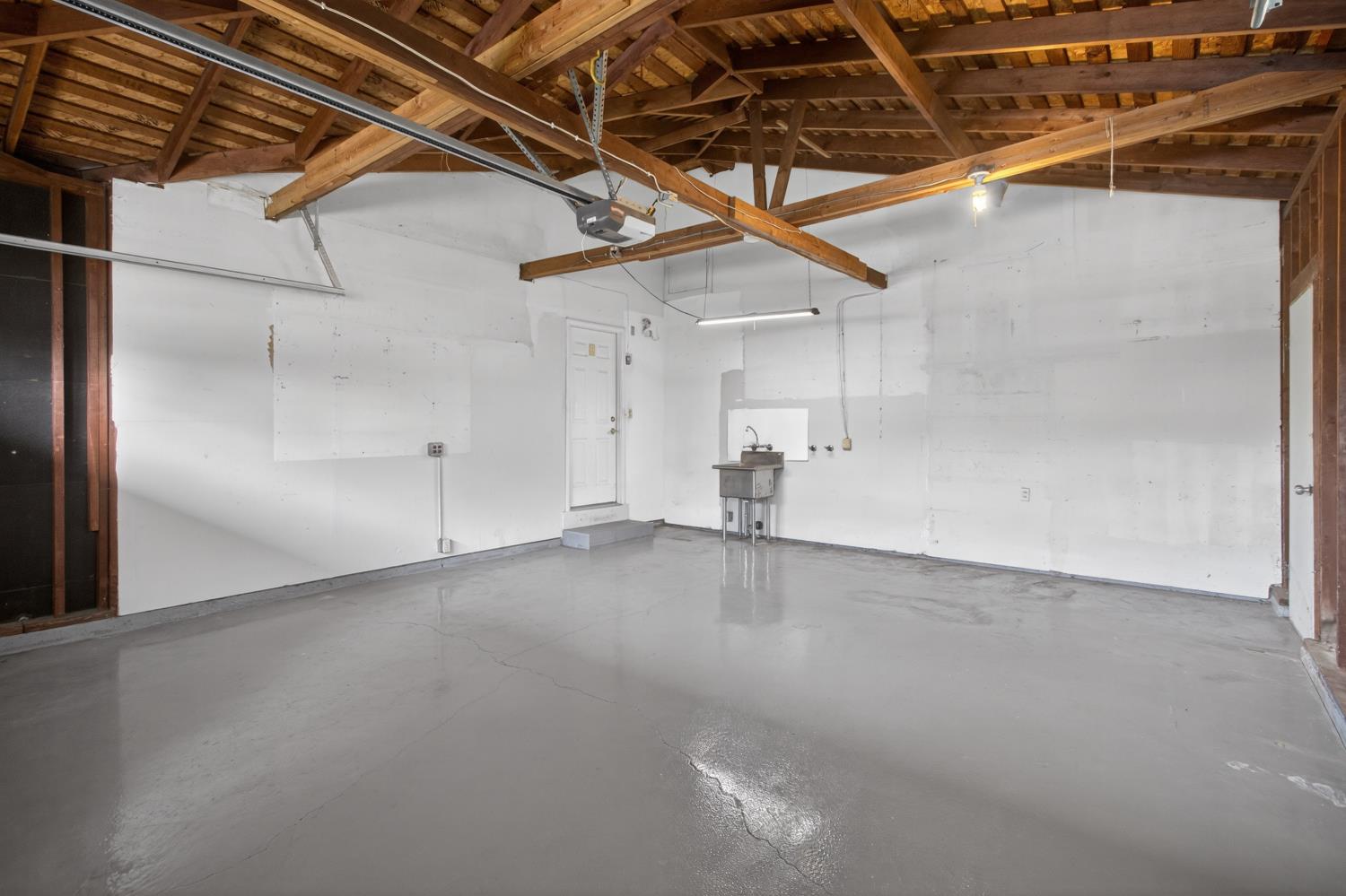 3331 Ellenmere Drive