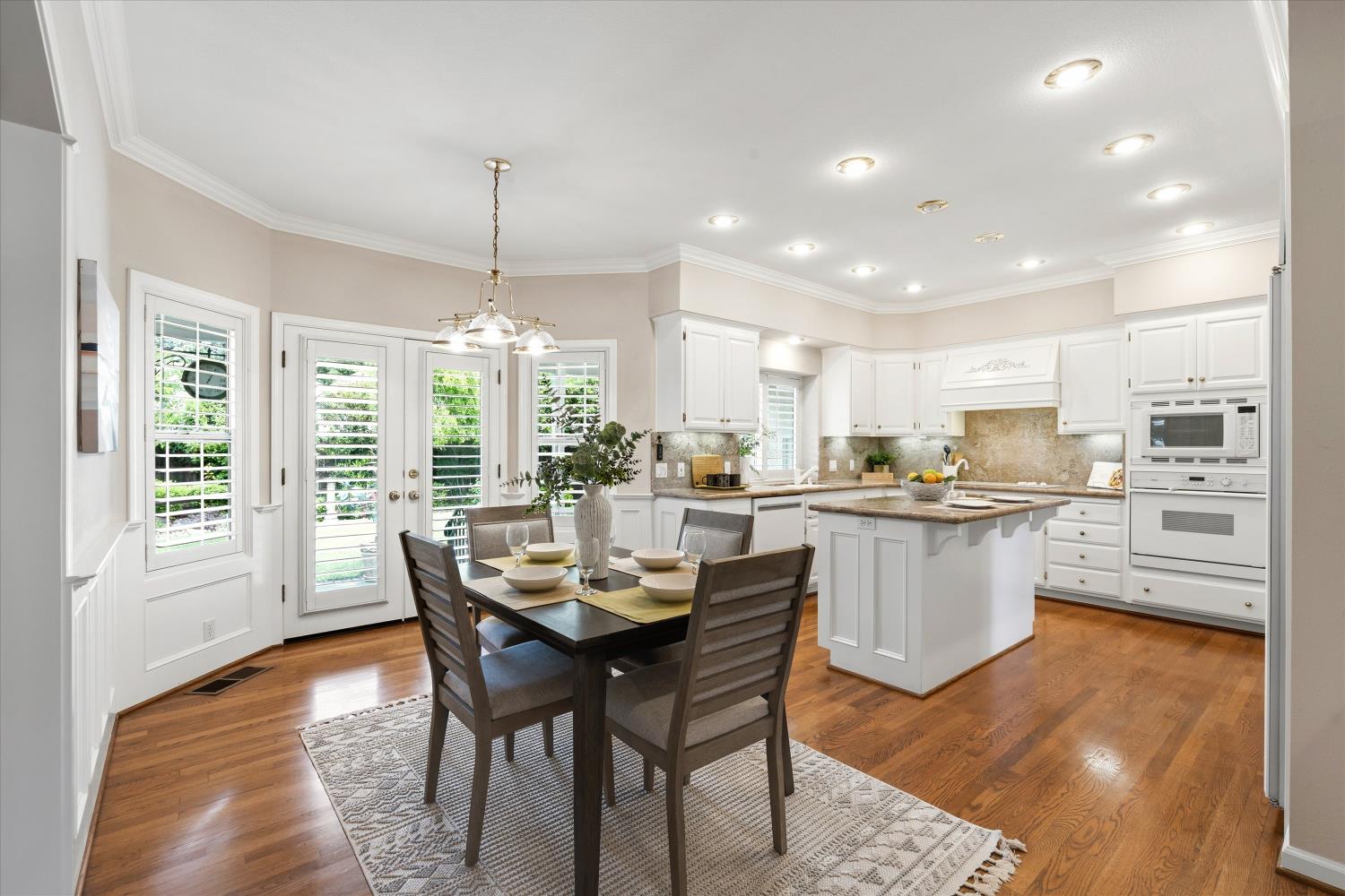 875 Shore Breeze Drive