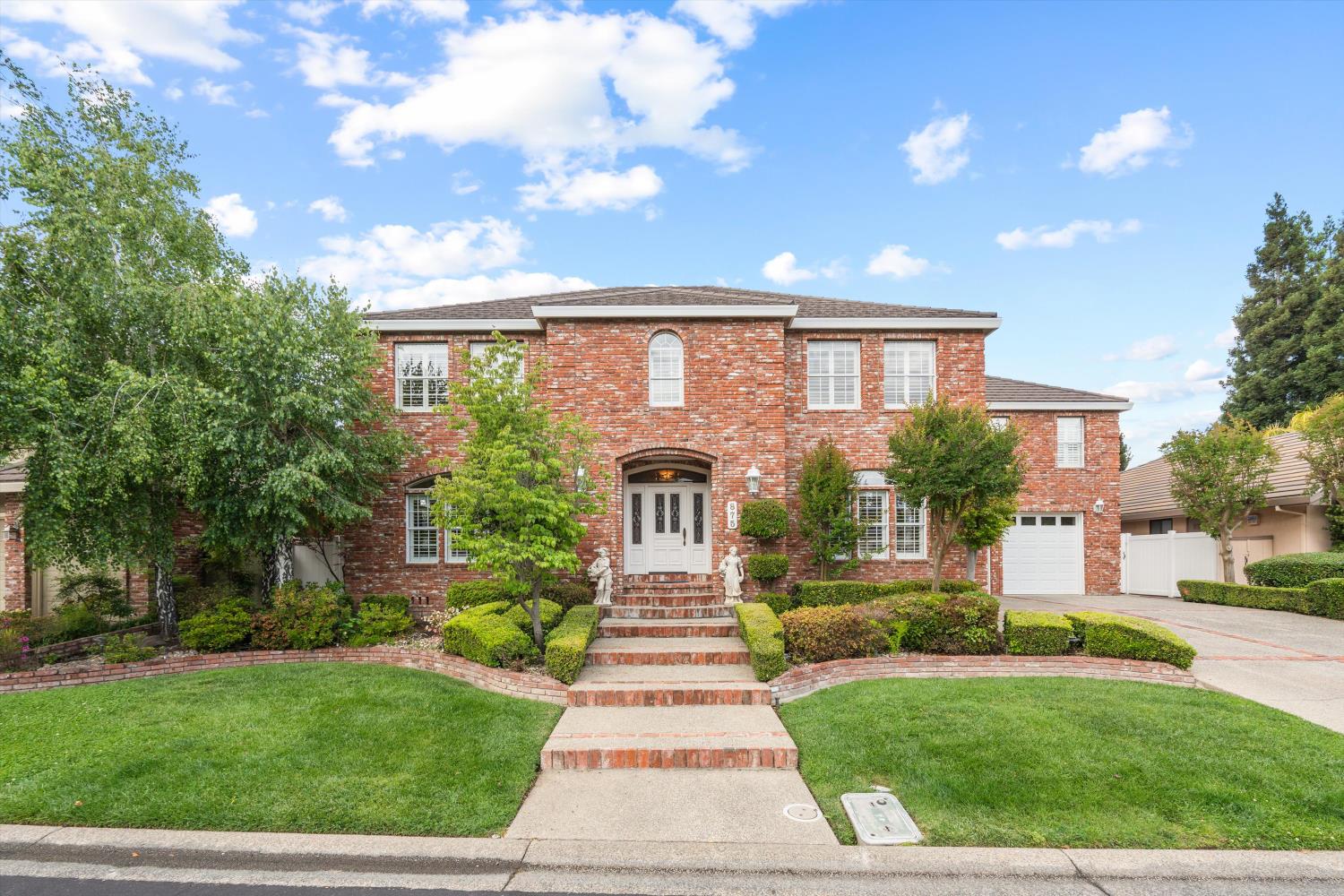 875 Shore Breeze Drive