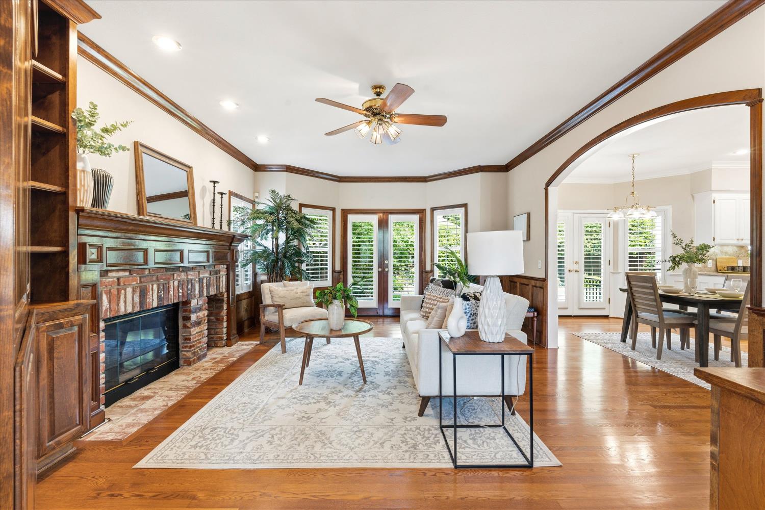 875 Shore Breeze Drive