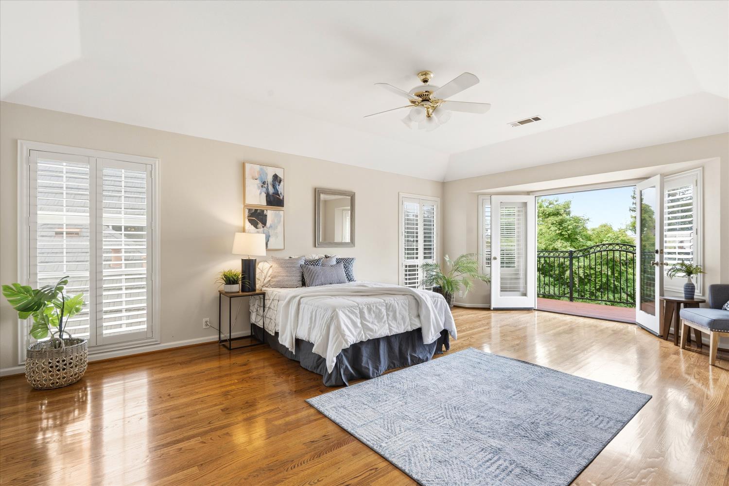 875 Shore Breeze Drive
