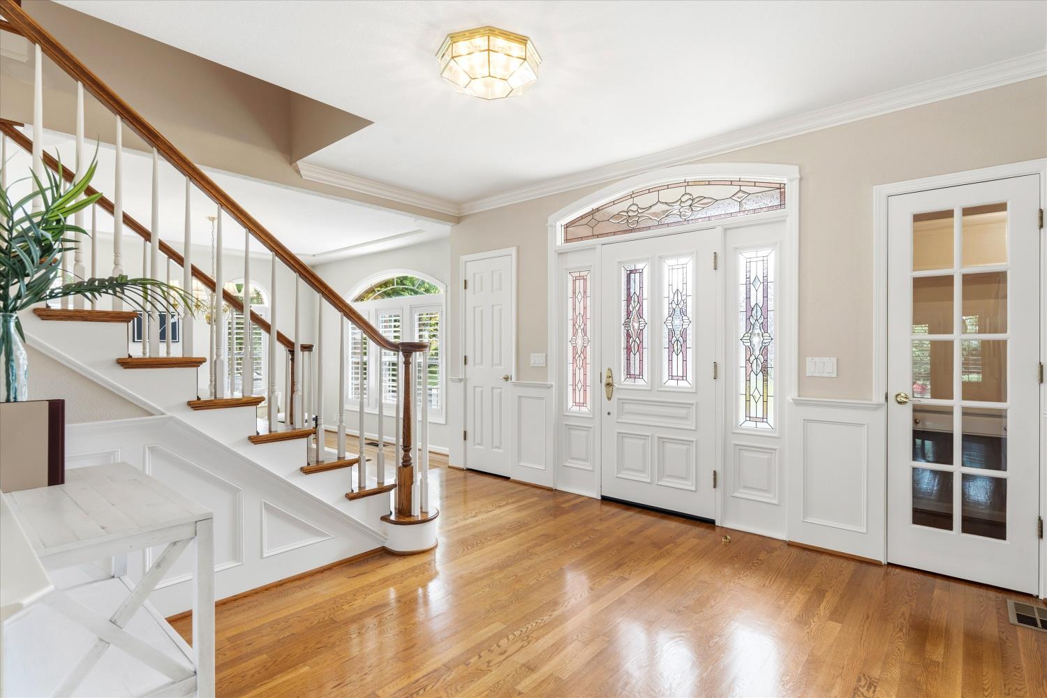 875 Shore Breeze Drive